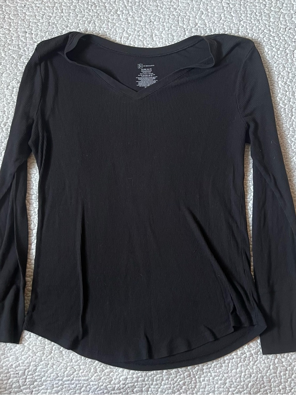 No Boundaries Black Ribbed V-Neck Long Sleeve Tee